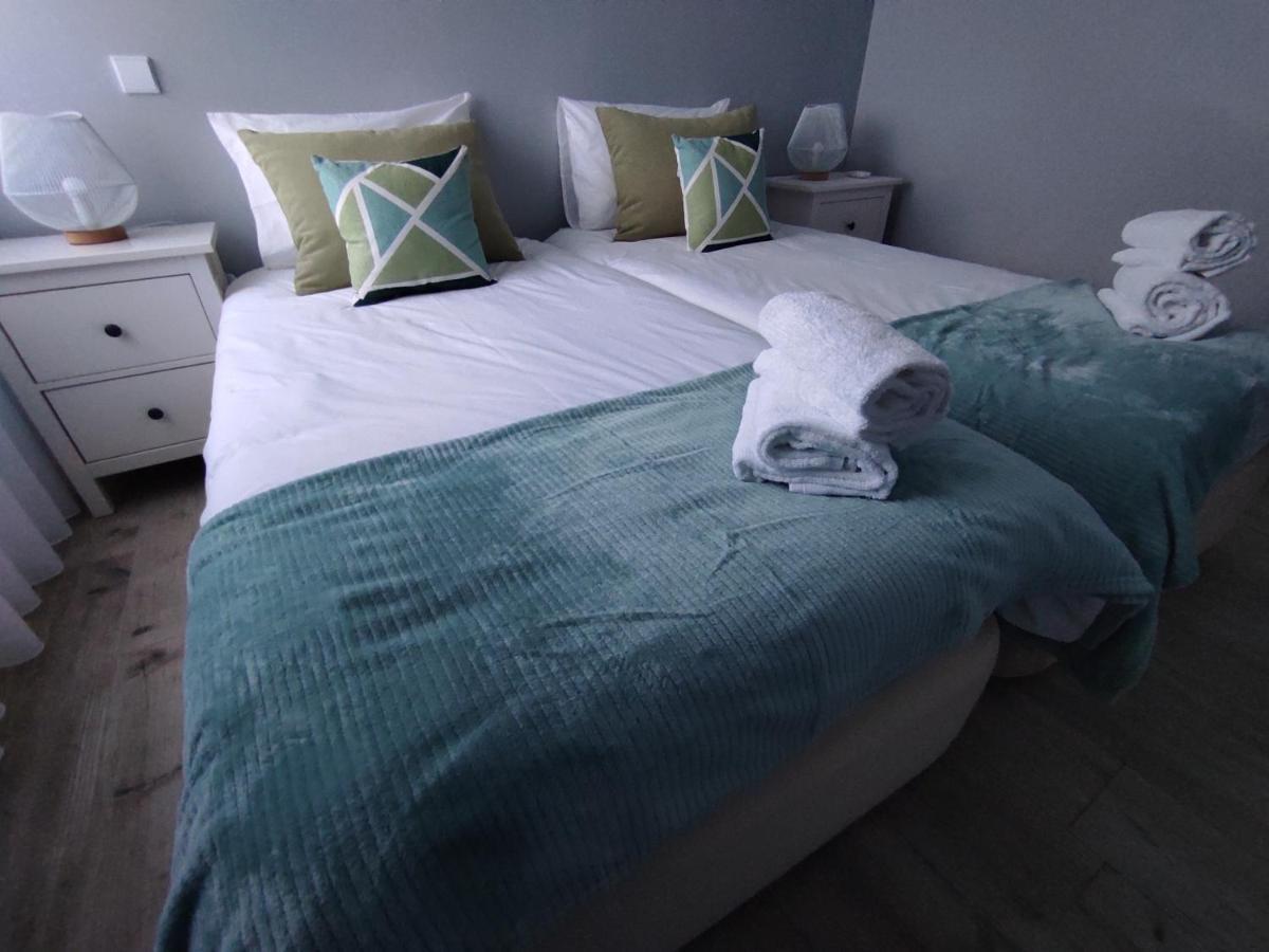 Beachfront Apartment Nazaré Kültér fotó
